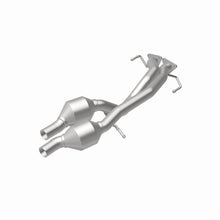 Load image into Gallery viewer, MagnaFlow Direct Fit Catalytic Converter 07 VW Touareg 3.6L Rear