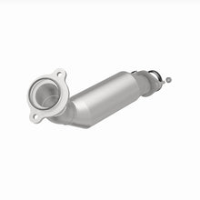 Load image into Gallery viewer, MagnaFlow Direct Fit Catalytic Converter 2009-2015 CTS V8 6.2 OEM Underbody