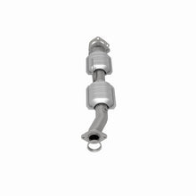 Load image into Gallery viewer, MagnaFlow DF Cat. Conv 98-00 Ford Ranger 4.0L/3.0L Rear / 98-00 Mazda B300 3.0L / B4000 4.0L Rear