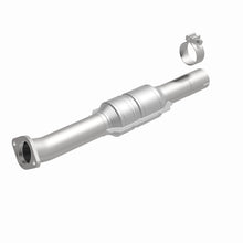 Load image into Gallery viewer, MagnaFlow Direct Fit Catalytic Converter 2010-2012 VENZA 2.7L Underbody