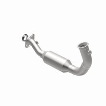 Load image into Gallery viewer, MagnaFlow Direct Fit Catalytic Converter OEM 2004 Jeep Liberty Underbody
