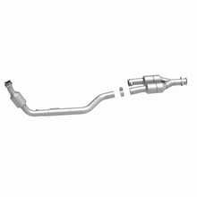 Load image into Gallery viewer, MagnaFlow Direct Fit Catalytic Converter Mercedes CLK320 01-03 Driver Side OEM