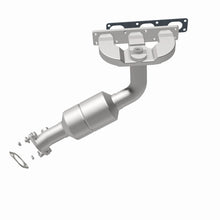 Load image into Gallery viewer, MagnaFlow Direct Fit Catalytic Converter BMW 5 04-05 Front OEM
