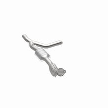 Load image into Gallery viewer, MagnaFlow Direct Fit Catalytic Converter 97-98 E150/E250 4.2L PS