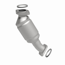 Load image into Gallery viewer, MagnaFlow Direct Fit Catalytic Converter 01-03 Highlander 3L frt OEM