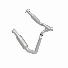 Load image into Gallery viewer, MagnaFlow Direct Fit Catalytic Converter 09-13 Dodge Ram 1500 Pickup 4.7L