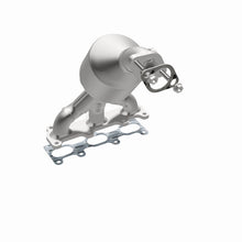 Load image into Gallery viewer, MagnaFlow Direct Fit Catalytic Converter 05-06 Hyundai Santa Fe 2.7L