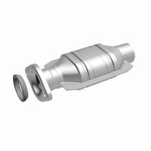 Load image into Gallery viewer, MagnaFlow Direct Fit Catalytic Converter 01-03 Highlander underbody