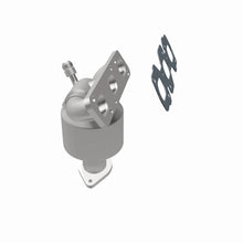 Load image into Gallery viewer, MagnaFlow Direct Fit Catalytic Converter 00-01 Mazda MPV 2.5L Manifold