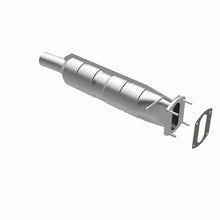 Load image into Gallery viewer, MagnaFlow Direct Fit Catalytic Converter 05-07 Ford F-Series Rear