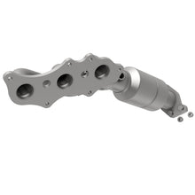 Load image into Gallery viewer, MagnaFlow Direct Fit Catalytic Converter 10-12 Toyota FJ/4Runner 4.0L