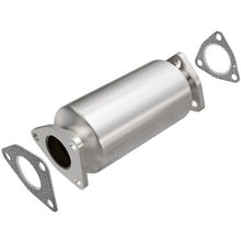 Load image into Gallery viewer, MagnaFlow Direct Fit Catalytic Converter Honda 80 87