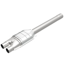 Load image into Gallery viewer, MagnaFlow Direct Fit Catalytic Converter 93-97 Chrysler 3.5L Rear Co