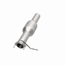 Load image into Gallery viewer, MagnaFlow Direct Fit Catalytic Converter 03-05 Ford F250/350 SD 6.0