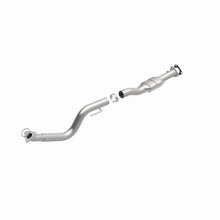 Load image into Gallery viewer, MagnaFlow Direct Fit Catalytic Converter 03-07 GM 2500/3500 P/S OEM
