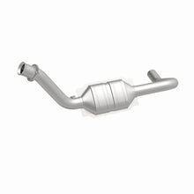 Load image into Gallery viewer, MagnaFlow Direct Fit Catalytic Converter 07-09 Chrysler/Dodge Aspen/Durango 5.7L Driver Side