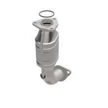 Load image into Gallery viewer, MagnaFlow Direct Fit Catalytic Converter 2000 Chevy Tracker 1.6L