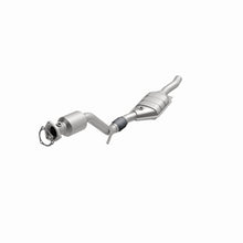 Load image into Gallery viewer, MagnaFlow Direct Fit Catalytic Converter 03 Volkswagen Passat 2.8L