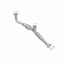 Load image into Gallery viewer, MagnaFlow Direct Fit Catalytic Converter 96-00 Chrysler Sebring 2.5L