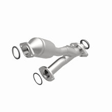 Load image into Gallery viewer, MagnaFlow DF Cat Conv 99-03 Lexus/Toyota RX300/Highlander Truck 3.0L Passgr Sde *NOT FOR SALE IN CA*