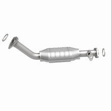 Load image into Gallery viewer, MagnaFlow Direct Fit Catalytic Converter 00-8/04 Toyota Tundra 4.7L P/S Front