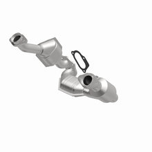 Load image into Gallery viewer, MagnaFlow Direct Fit Catalytic Converter 03-04 Ranger 3.0L