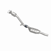 Load image into Gallery viewer, MagnaFlow Direct Fit Catalytic Converter 03 Volkswagen Passat 2.8L