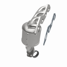 Load image into Gallery viewer, MagnaFlow Direct Fit Catalytic Converter Honda 00-05 Civic 1.7L