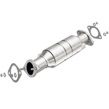 Load image into Gallery viewer, MagnaFlow Direct Fit Catalytic Converter 10-12 Forte 2.0L Fed Rear