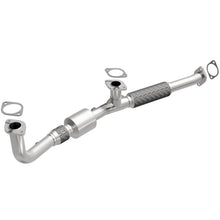 Load image into Gallery viewer, MagnaFlow Direct Fit Catalytic Converter 96-00 Chrysler Sebring 2.5L