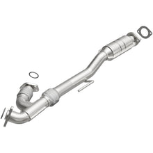 Load image into Gallery viewer, MagnaFlow Direct Fit Catalytic Converter 2007-2008 ALTIMA 3.5 L Underbody
