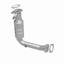 Load image into Gallery viewer, MagnaFlow Direct Fit Catalytic Converter 00-04 Ford Focus 4.2L M/T