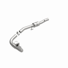 Load image into Gallery viewer, MagnaFlow Direct Fit Catalytic Converter 00-06 Chevy/GMC Driver Side 6.0L