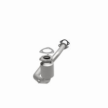 Load image into Gallery viewer, MagnaFlow Direct Fit Catalytic Converter 02-03 Saturn Vue 3.0L Front