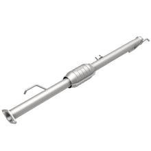 Load image into Gallery viewer, MagnaFlow Direct Fit Catalytic Converter 00-04 Tundra 3.4L Rear