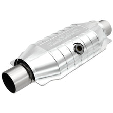 Load image into Gallery viewer, MagnaFlow Universal Catalytic Converter 99-01 Mustang 3.8L Rear