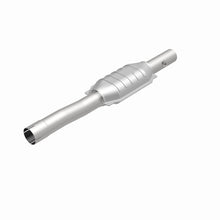 Load image into Gallery viewer, MagnaFlow Direct Fit Catalytic Converter 01-04 Jeep G/C 4.0L OEM