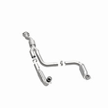 Load image into Gallery viewer, MagnaFlow Direct Fit Catalytic Converter 2011-2012 EXPRESS 2500 6.0L 6.0L Underbody