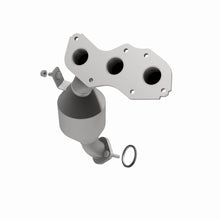 Load image into Gallery viewer, MagnaFlow Direct Fit Catalytic Converter 08-09 Toyota Highlander 3.5L