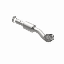 Load image into Gallery viewer, MagnaFlow Direct Fit Catalytic Converter 09-12 Toyota RAV4 2.5 3.5 Underbody