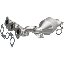 Load image into Gallery viewer, MagnaFlow Direct Fit Catalytic Converter 04-06 Toyota Sienna 3.3L