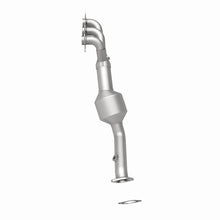 Load image into Gallery viewer, MagnaFlow Direct Fit Catalytic Converter BMW 5 06-07 Front OEM