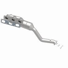 Load image into Gallery viewer, MagnaFlow Direct Fit Catalytic Converter BMW 5 99-00 Front