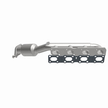 Load image into Gallery viewer, MagnaFlow Direct Fit Catalytic Converter 07 Titan 5.6L D/S manif OEM
