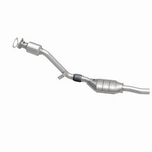 Load image into Gallery viewer, MagnaFlow Direct Fit Catalytic Converter 03 Volkswagen Passat 2.8L