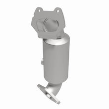 Load image into Gallery viewer, MagnaFlow Direct Fit Catalytic Converter 17-18 Chrysler Pacifica 3.6L