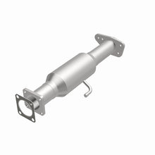 Load image into Gallery viewer, MagnaFlow Direct Fit Catalytic Converter Gm