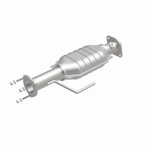 Load image into Gallery viewer, MagnaFlow Direct Fit Catalytic Converter Jeep Wrangler 00-04 OEM