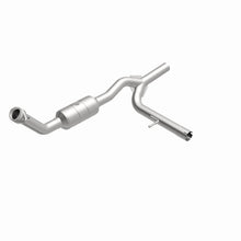 Load image into Gallery viewer, MagnaFlow Direct Fit Catalytic Converter F-150 04-06 8 4.6L OEM