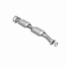 Load image into Gallery viewer, MagnaFlow DF Cat. Conv 98-00 Ford Ranger 4.0L/3.0L Rear / 98-00 Mazda B300 3.0L / B4000 4.0L Rear
